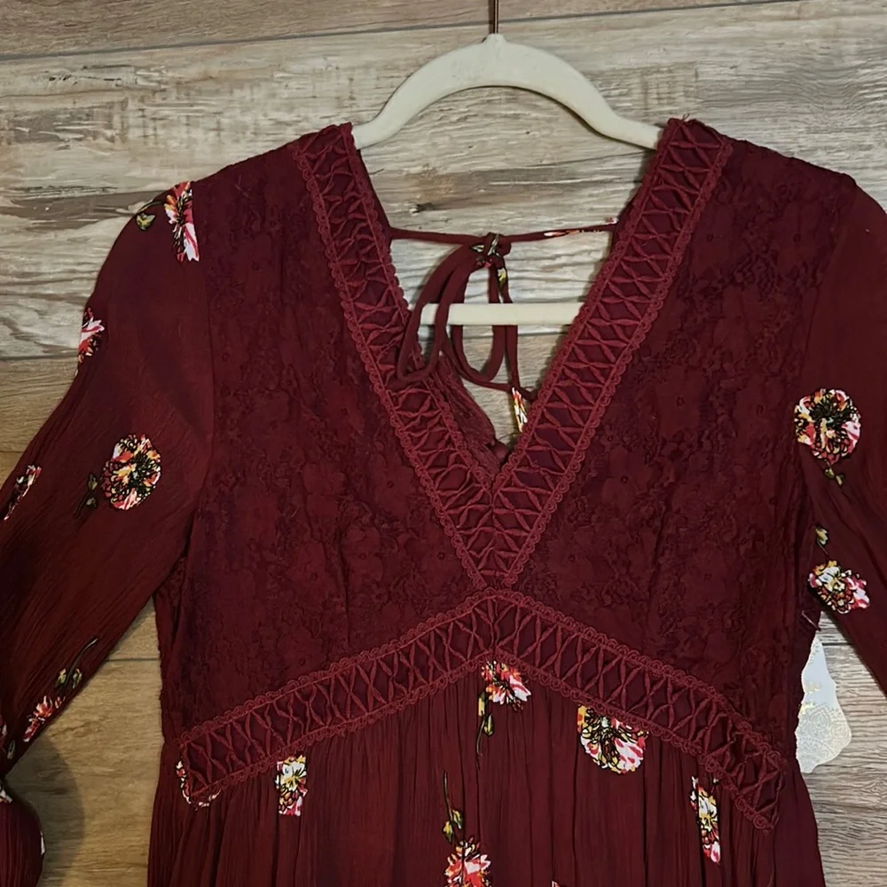 NWT ALTAR’D STATE burgundy floral boho mini dress. Size XS. - Picture 2 of 4